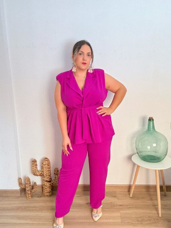 Conjunto chaleco buganvilla