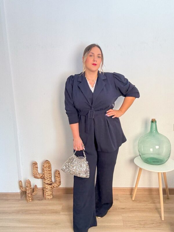 Traje chaqueta manga abullonada marino