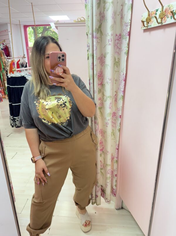 Pantalon bolsillos marron - Imagen 4