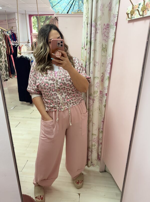 Pantalon ancho bolsillos tela - Imagen 4