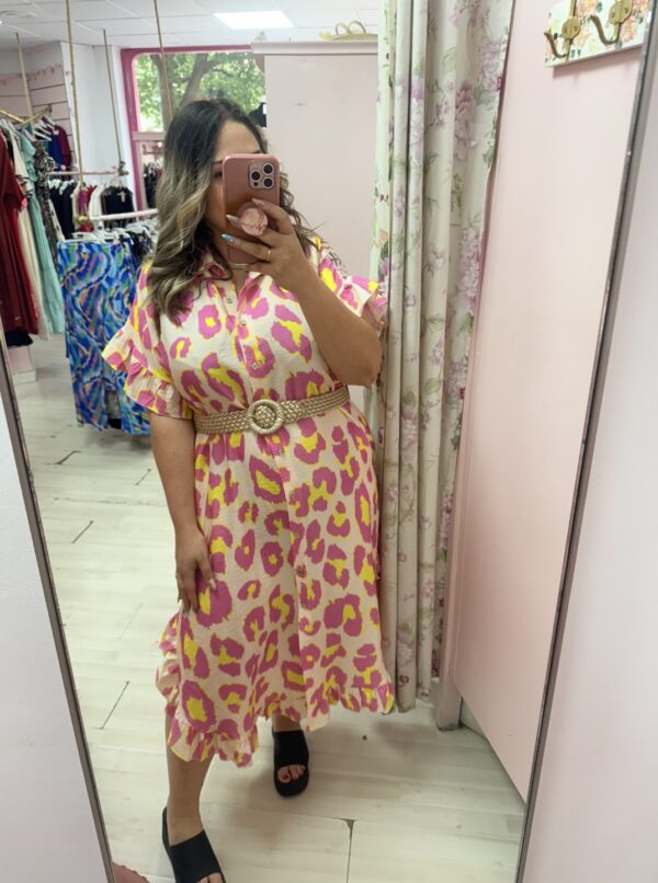 Vestido animal print volantes rosa - Imagen 2