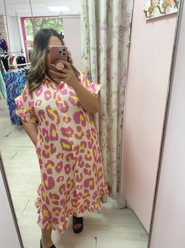 Vestido animal print volantes rosa - Imagen 4