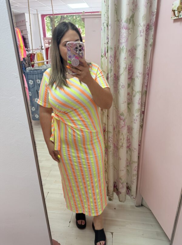 Vestido rayas amarillo y naranja - Imagen 2