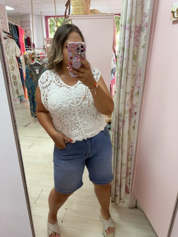 Camiseta encaje manga blanca