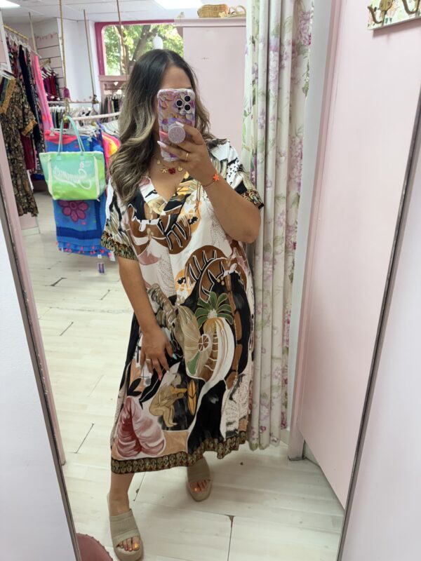 Vestido camisero hojas verde midi - Imagen 2