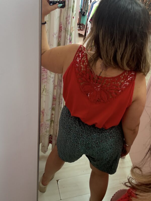 Camiseta tirantes encaje espalda rojo - Imagen 4