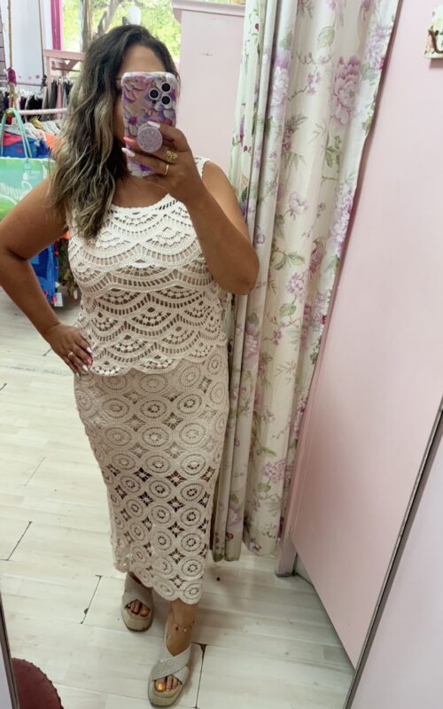 Falda crochet beige