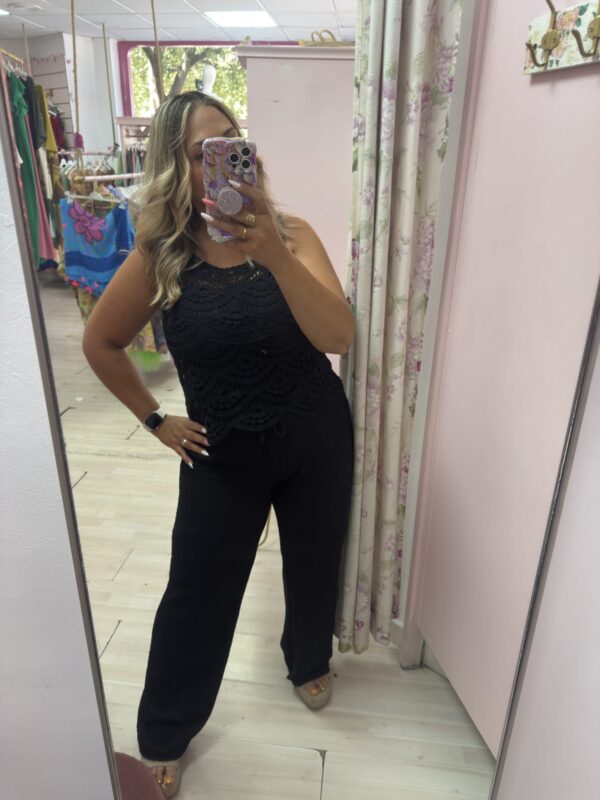 Camiseta calada negra