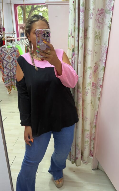 Camiseta hombros rosa y negra