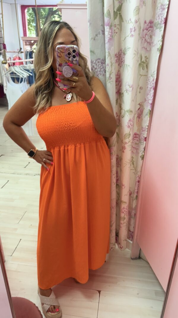 Vestido naranja fluor