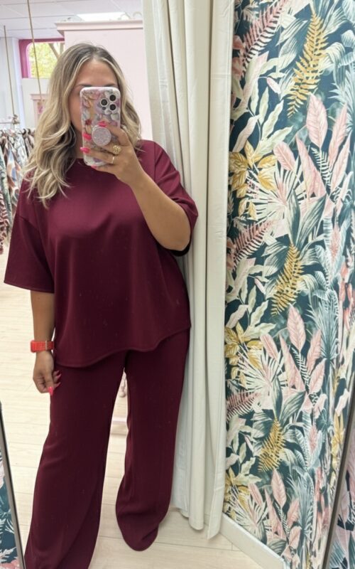 Conjunto neopreno manga corta granate