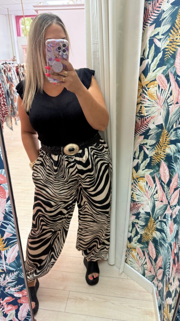 Pantalon bombacho seda lineas