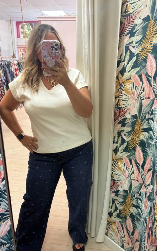Camiseta escote pico beige