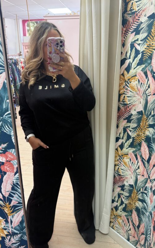Sudadera smile negra