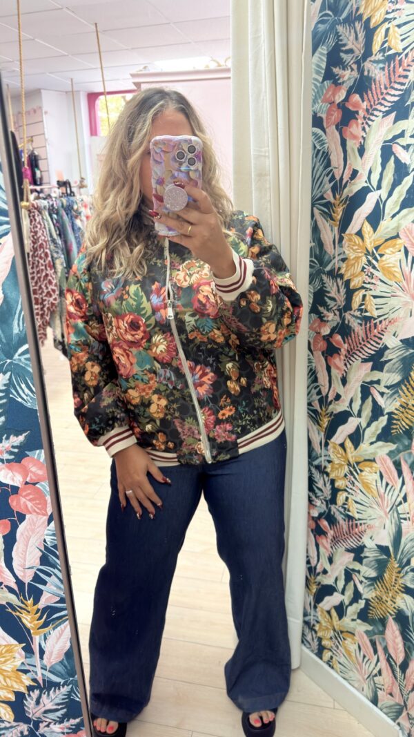 Bomber flores acolchada