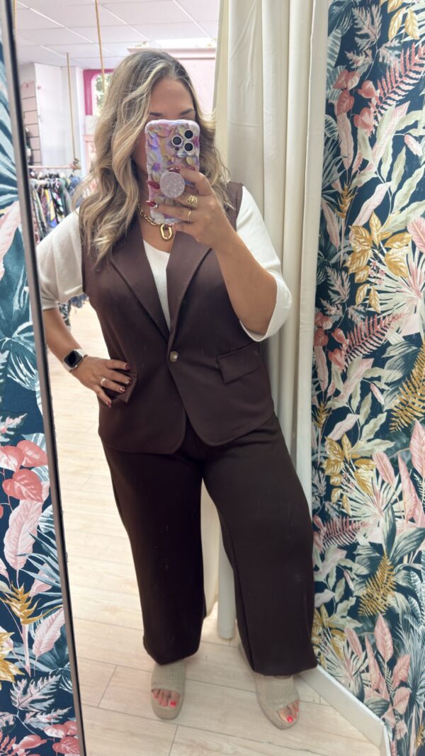 Chaleco suave corto marron