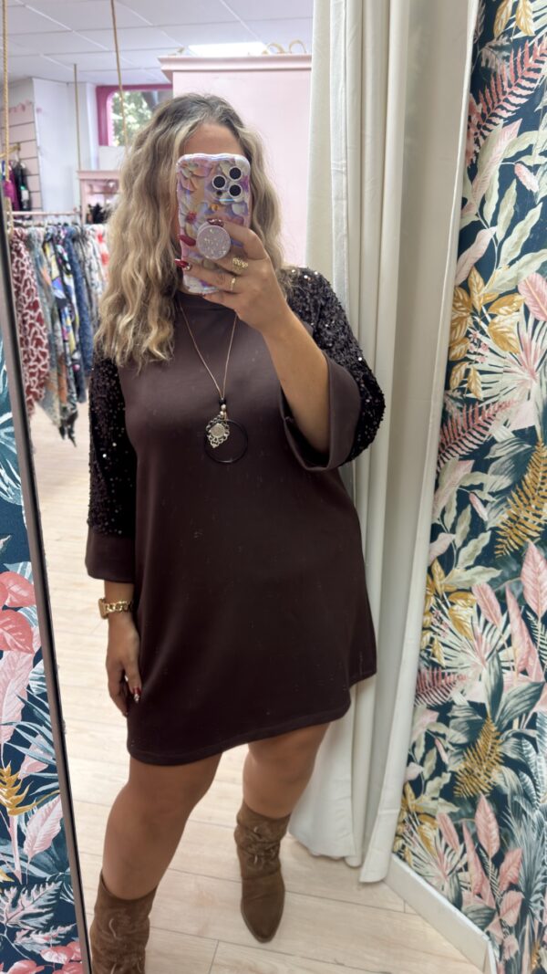 Vestido marron manga glitter