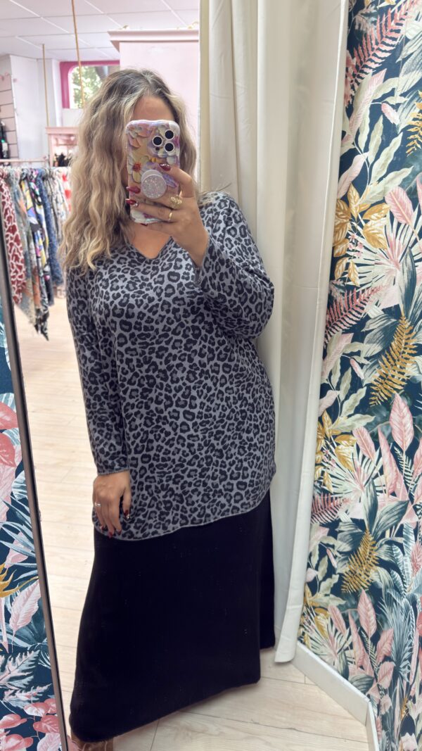 Camiseta leopardo gris - Imagen 3