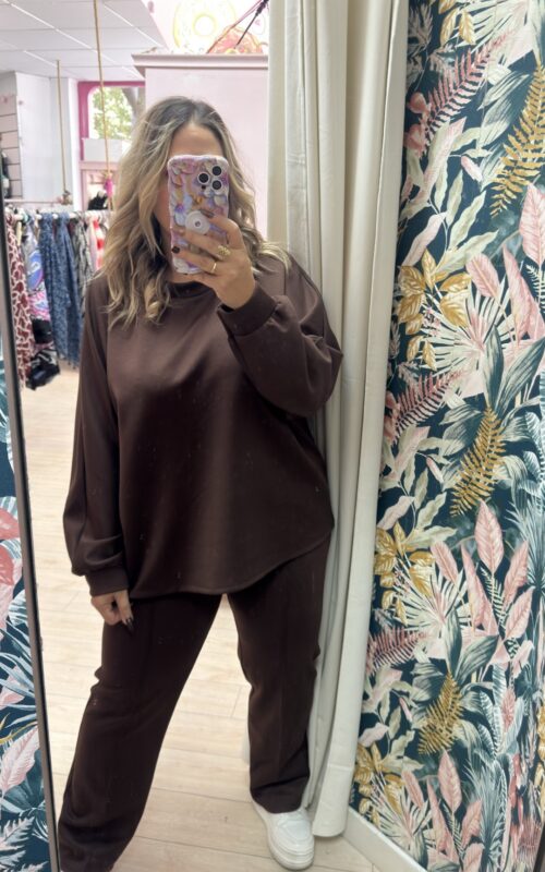Chandal oversize manga larga marron