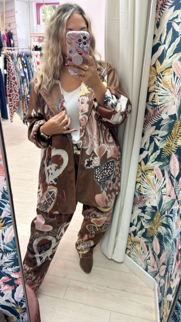 Conjunto ante estampado marron - Imagen 3