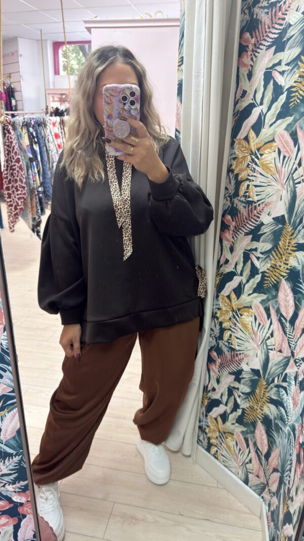 Sudadera lacitos leopardo