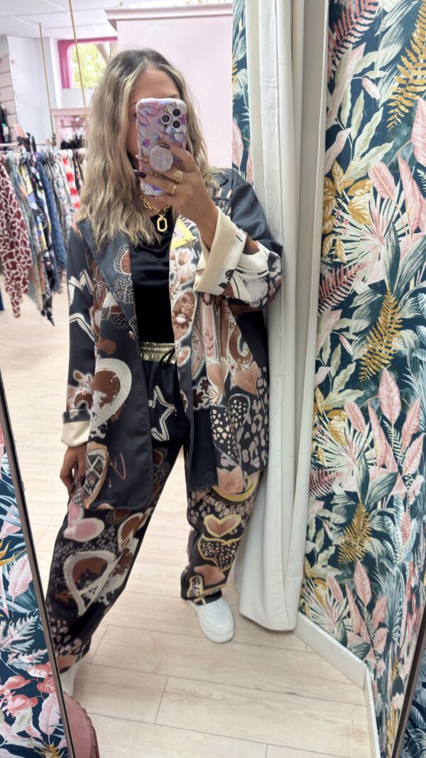 Conjunto ante estampado negro - Imagen 2