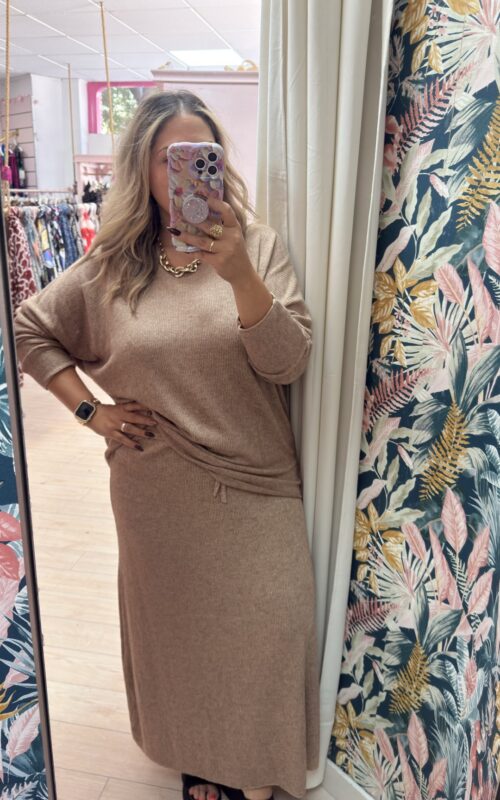 Conjunto jersey y falda lana