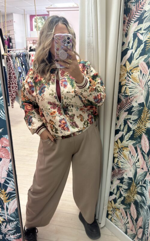 Bomber abullonada flores
