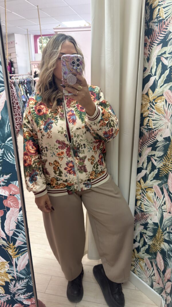 Bomber abullonada flores - Imagen 5