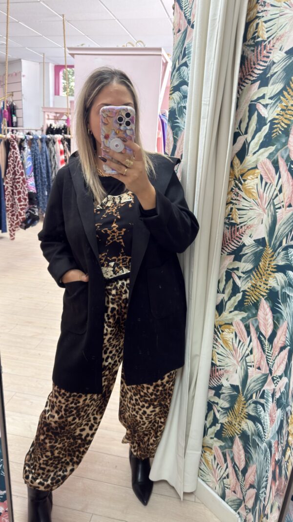 Chaqueta fina negro capucha - Imagen 4