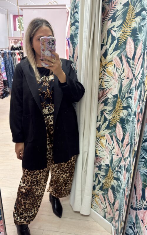 Chaqueta fina negro capucha