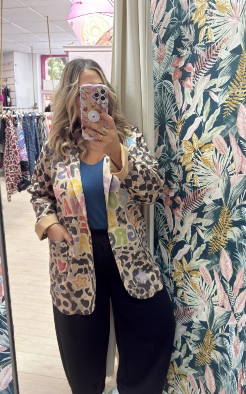 Chaqueta animal letras