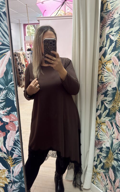 Vestido tela encaje pico marron