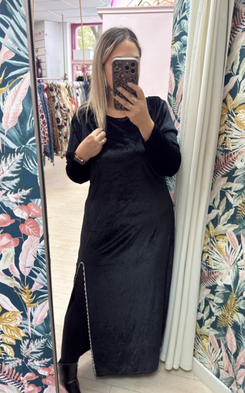 Vestido terciopelo abertura blanca