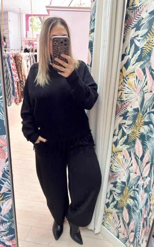 Pantalon bolsillos bombacho negro