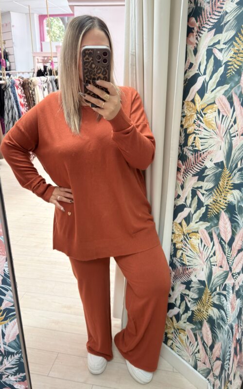 Conjunto naranja suave