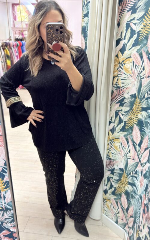 Camiseta glitter manga campana negro