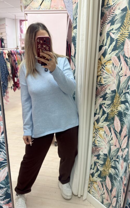 Jersey cuello celeste