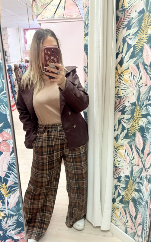 Pantalon ancho recto marron y negro