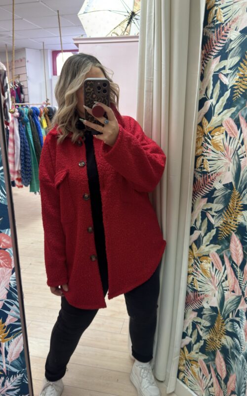Chaqueta roja botones