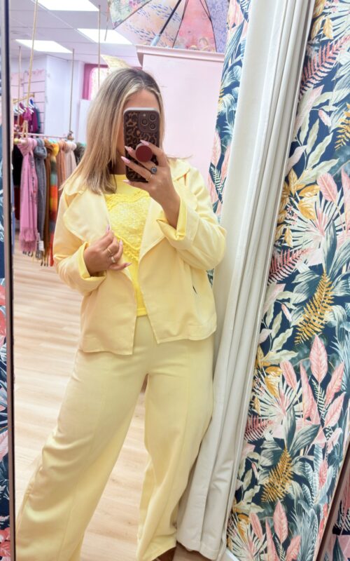 Chaqueta ante amarilla