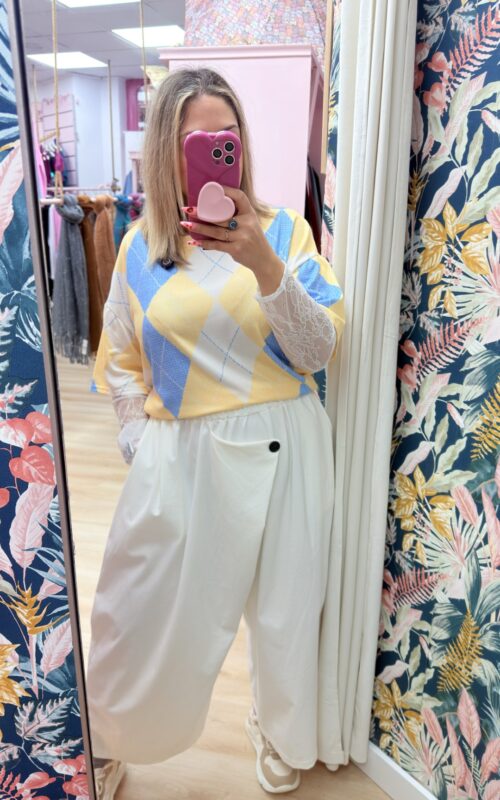 Camiseta rombos amarilla manga encaje