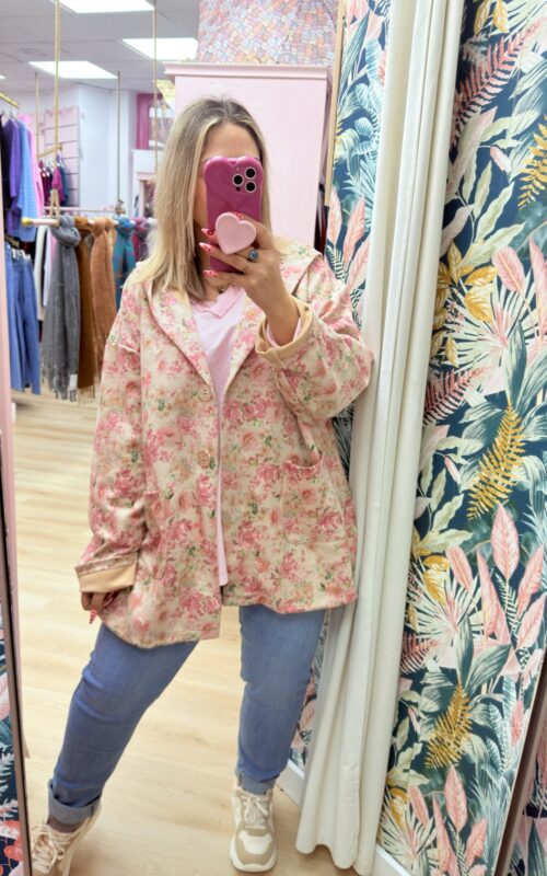 Chaqueta floral rosa