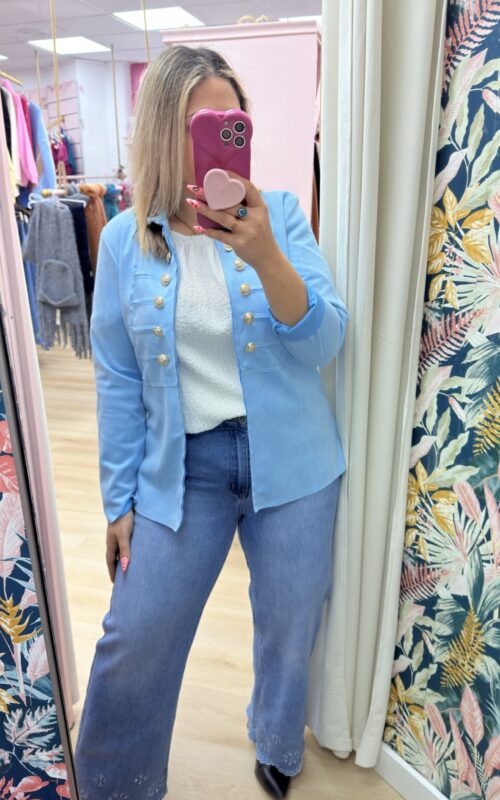 Chaqueta botones celeste