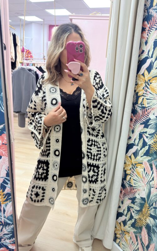 Chaqueta crochet beige y oscuro