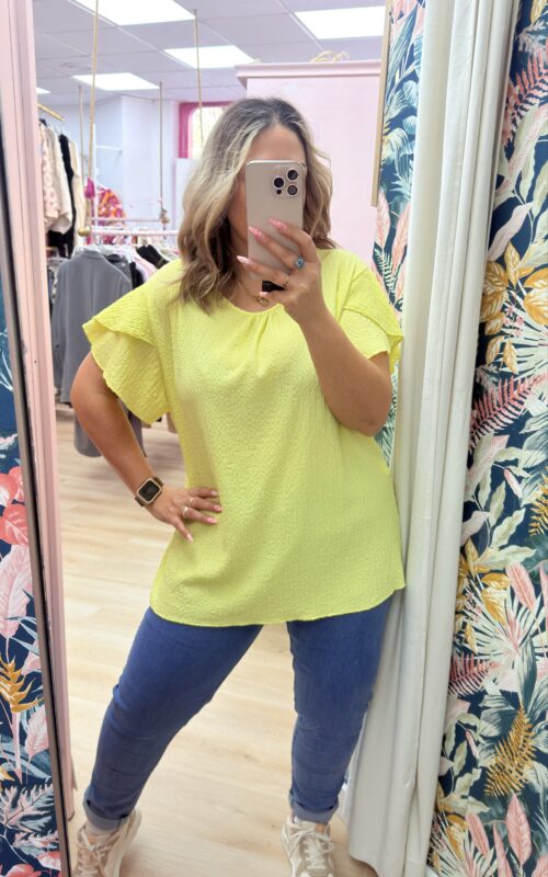 Camiseta mangas volantito amarillo