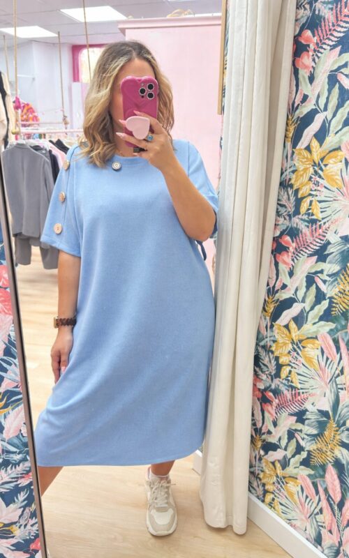 Vestido celeste botones