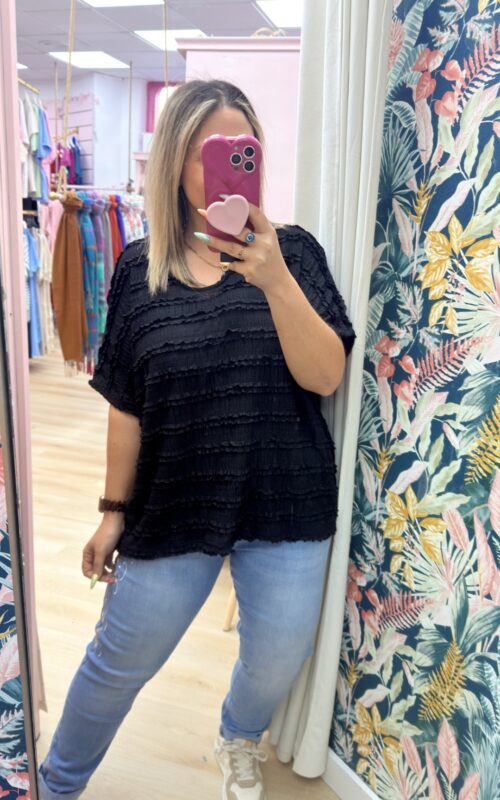 Camiseta volantitos negro