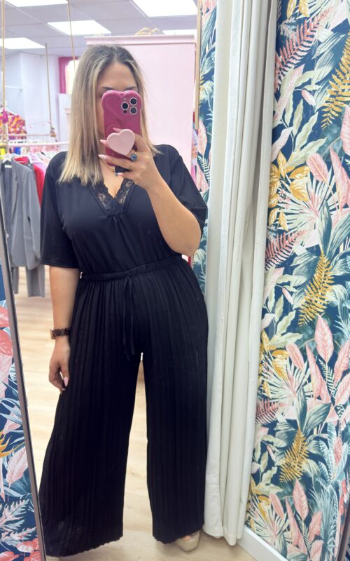 Pantalon plisado negro