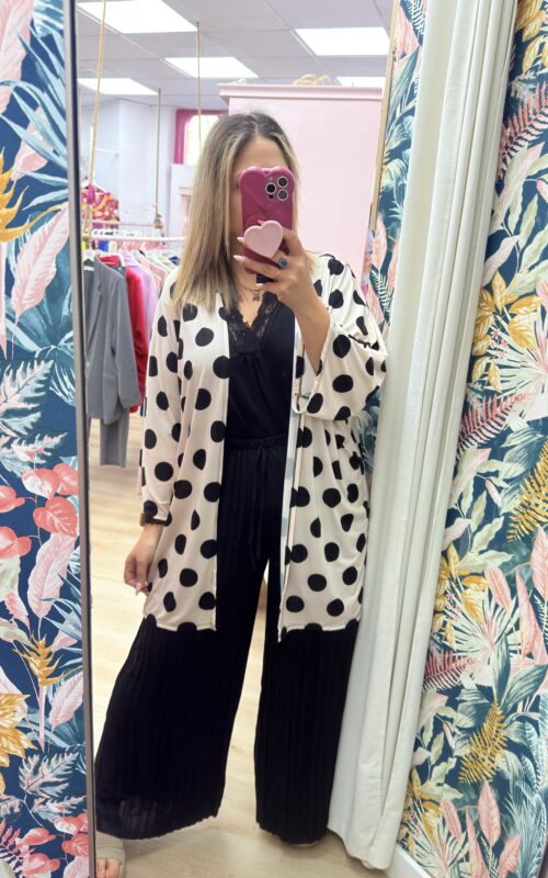 Chaqueta lunares beige